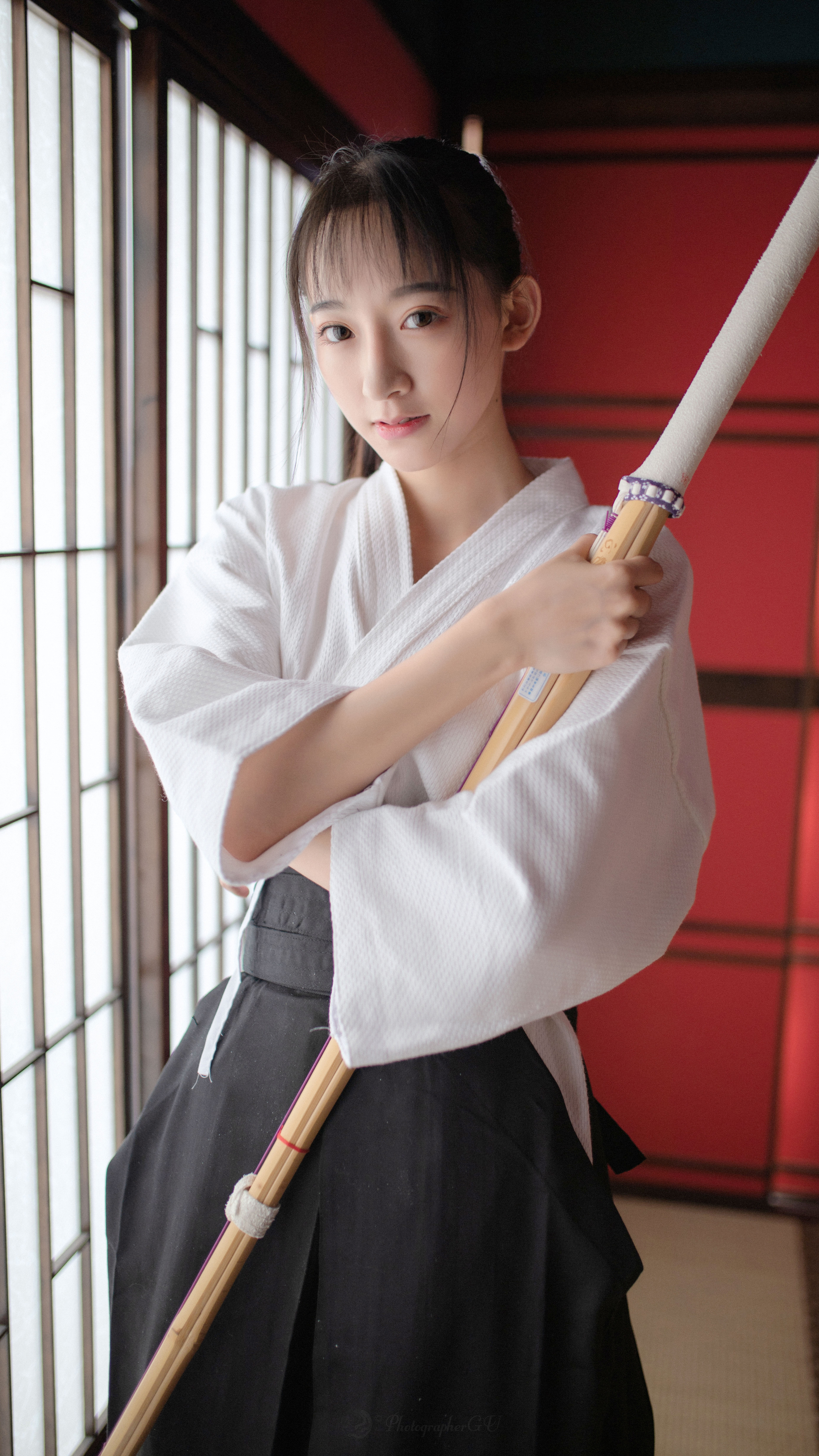 剑道服美女4k高清手机壁纸竖屏美女2160×3840