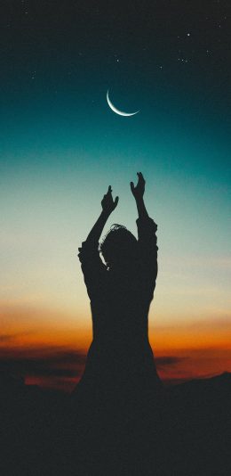 女生 余辉 背光 月亮 唯美2K手机壁纸